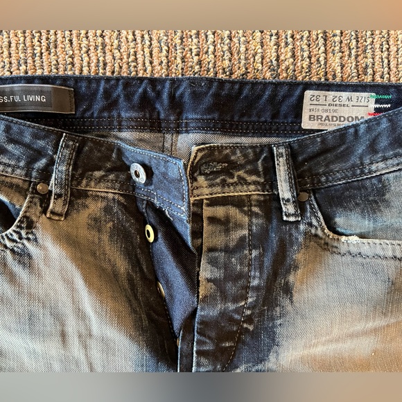 Diesel Braddom Jeans - Picture 2 of 3